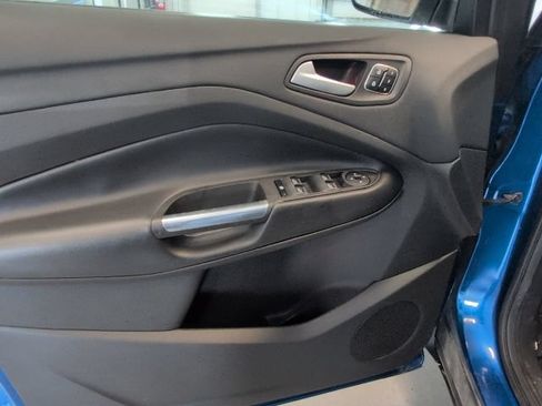 Used 2017 Ford Escape Titanium AWD/4WD image 13