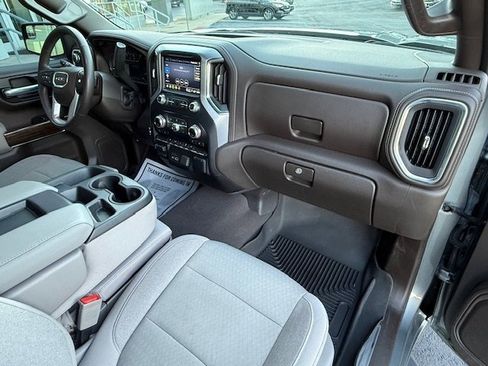 Used 2021 GMC Sierra 1500 SLE w/ Preferred Package image 12