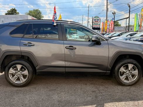 Used 2024 Toyota RAV4 XLE FWD image 11