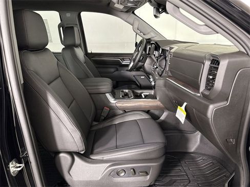 New 2026 GMC Sierra 2500 SLT w/ SLT Premium Package image 28