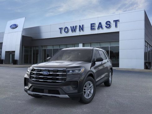 New 2026 Ford Explorer Active AWD/4WD image 2