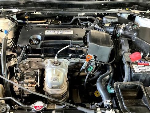 Used 2015 Honda Accord EX-L image 9