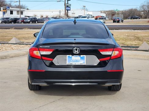 Certified 2020 Honda Accord EX image 6