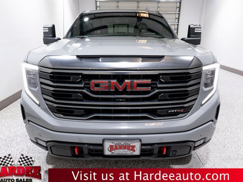 Used 2024 GMC Sierra 1500 AT4 w/ Technology Package AWD/4WD image 7