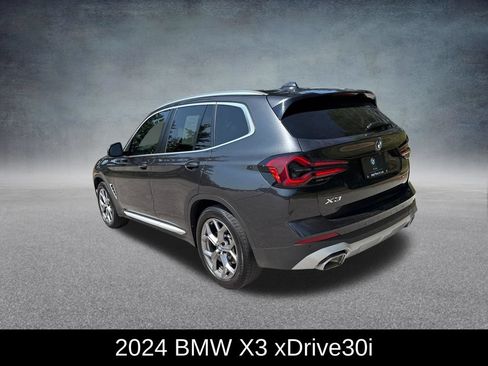 Used 2024 BMW X3 xDrive30i AWD/4WD image 3