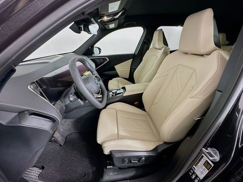 Used 2025 BMW X3 xDrive30i w/ Convenience Package AWD/4WD image 16