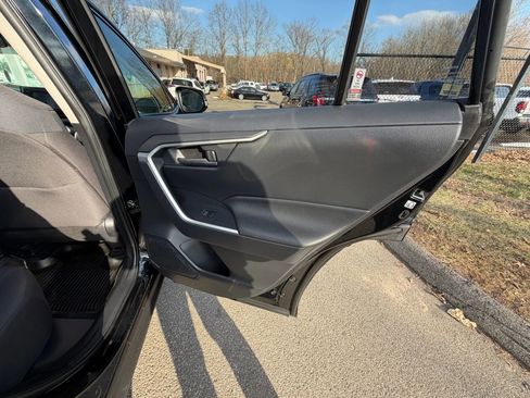 Used 2019 Toyota RAV4 LE w/ All Weather Liner Package image 17