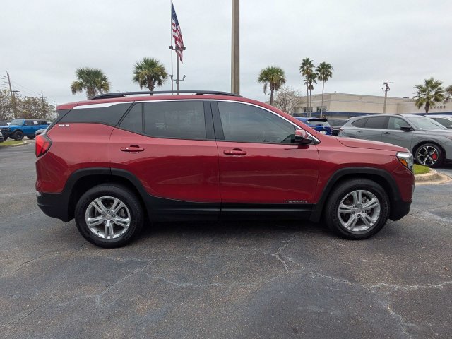 Used 2019 GMC Terrain SLE w/ Driver Convenience Package FWD image 2