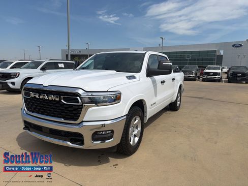 Used 2025 RAM 1500 Lone Star AWD/4WD image 1