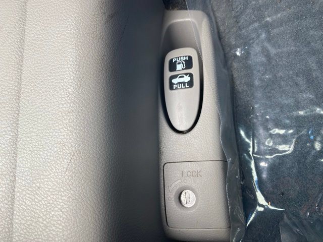 Used 2012 Honda Accord EX image 17