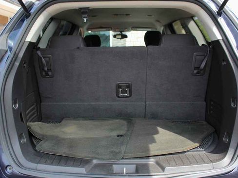 Used 2015 Chevrolet Traverse LT w/ Style and Technology Package AWD/4WD image 9