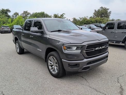 Used 2023 RAM 1500 Laramie AWD/4WD image 1