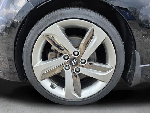Used 2013 Hyundai Veloster Turbo FWD image 11