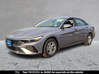 Used 2026 Hyundai Elantra SE FWD video 1