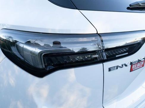 Used 2021 Buick Envision Avenir w/ Technology Package II image 40