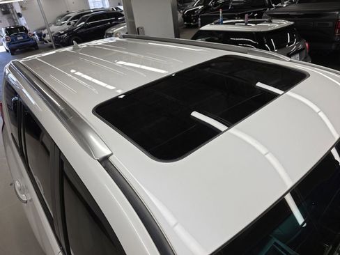 Used 2011 Lexus GX 460 Premium w/ Comfort Plus Pkg image 57