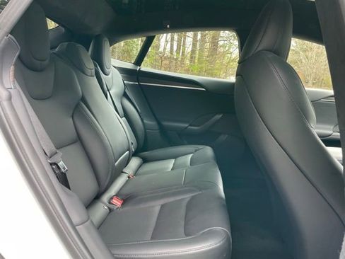 Used 2023 Tesla Model S image 18
