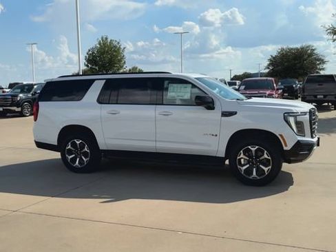 New 2026 GMC Yukon XL AT4 AWD/4WD image 2