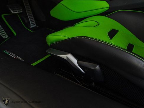 Used 2022 Lamborghini Huracan EVO image 30