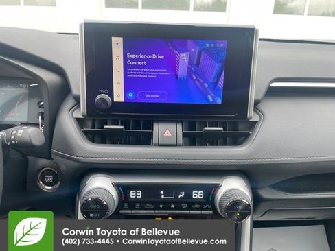 Used 2025 Toyota RAV4 XLE AWD/4WD image 12