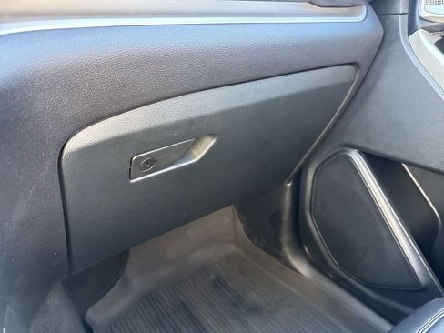 Used 2023 Ford Explorer XLT w/ Equipment Group 202A AWD/4WD image 43