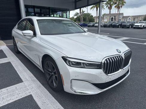 Used 2022 BMW 750i xDrive AWD/4WD image 4