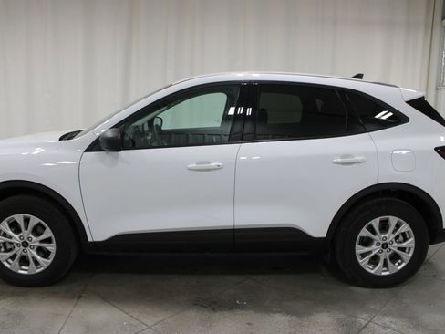 Used 2025 Ford Escape Active AWD/4WD image 6