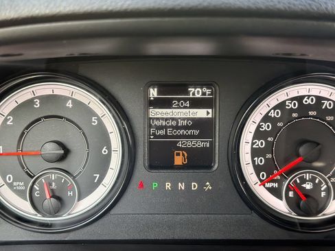 Used 2023 RAM 1500 Classic SLT w/ Protection Group AWD/4WD image 15