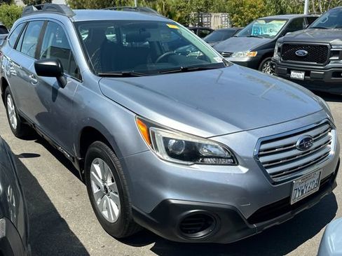 Used 2017 Subaru Outback 2.5i AWD/4WD image 2
