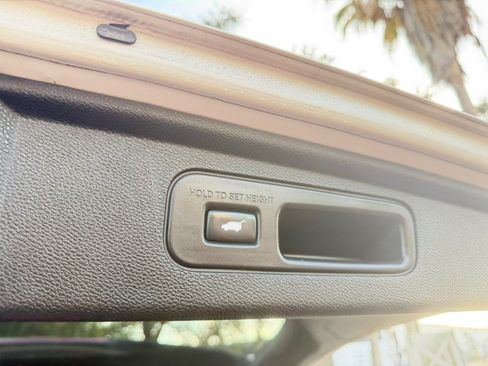 Used 2018 Honda Odyssey Touring image 33