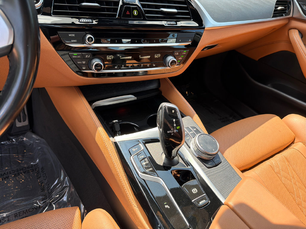 Used 2023 BMW 540i w/ M Sport Package RWD image 30