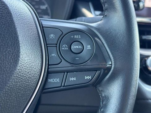 Used 2025 Toyota Corolla SE FWD image 17