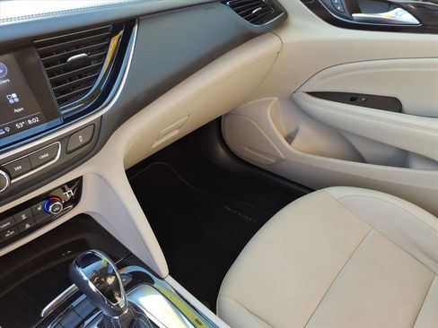 Used 2020 Buick Regal Essence image 34