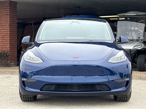 Used 2023 Tesla Model Y Performance AWD/4WD image 2