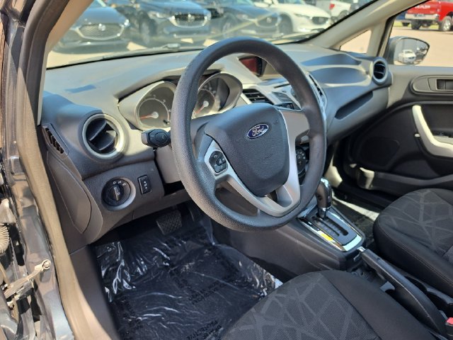 Used 2011 Ford Fiesta SE w/ 201A Rapid Spec Order Code FWD image 14