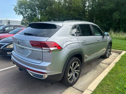 Used 2023 Volkswagen Atlas Cross Sport SEL AWD/4WD image 6