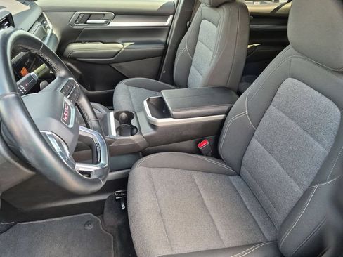 Used 2025 GMC Terrain Elevation AWD/4WD image 24