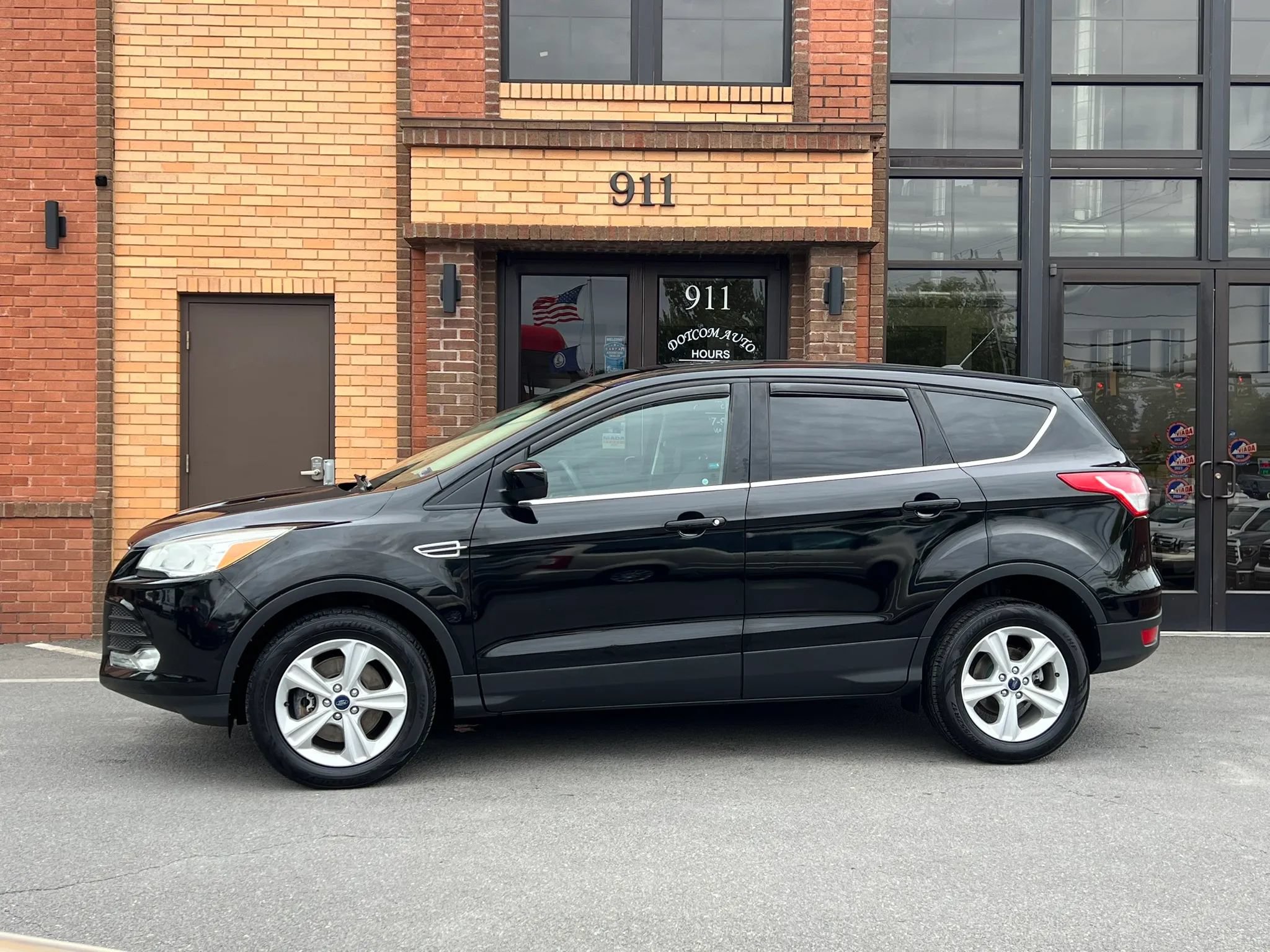 Used 2016 Ford Escape SE AWD/4WD image 4