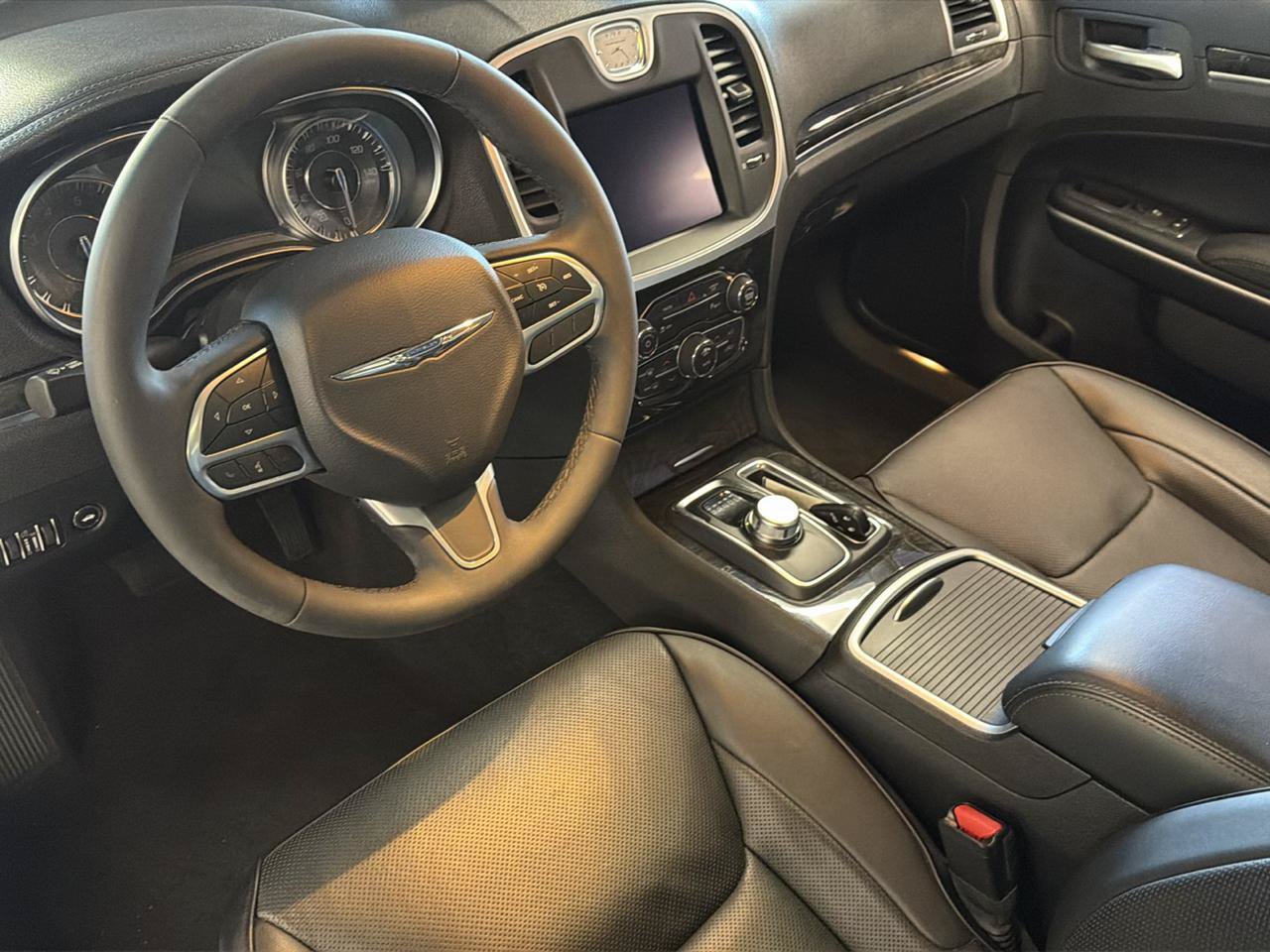 Used 2023 Chrysler 300 Touring L w/ Popular Equipment Group AWD/4WD image 9
