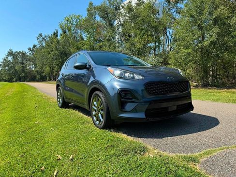 Used 2022 Kia Sportage Nightfall Edition w/ Nightfall Fwd Premium Package image 2