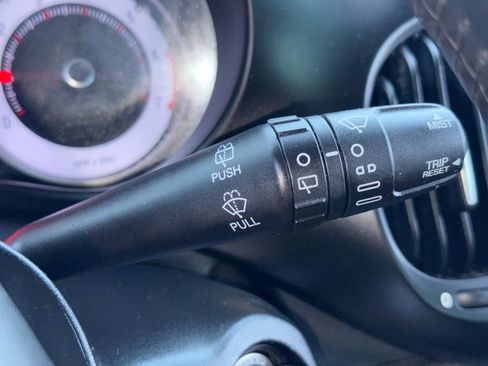 Used 2014 FIAT 500L Trekking FWD image 37