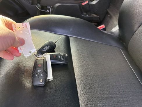 Used 2020 Ford Transit 350 DRW w/ Exterior Upgrade Package image 18