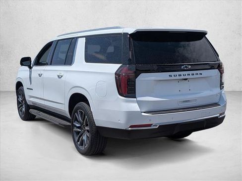 Used 2026 Chevrolet Suburban LS w/ LS Custom Edition AWD/4WD image 7