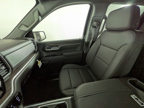 New 2026 GMC Sierra 1500 SLT w/ SLT Premium Package image 28