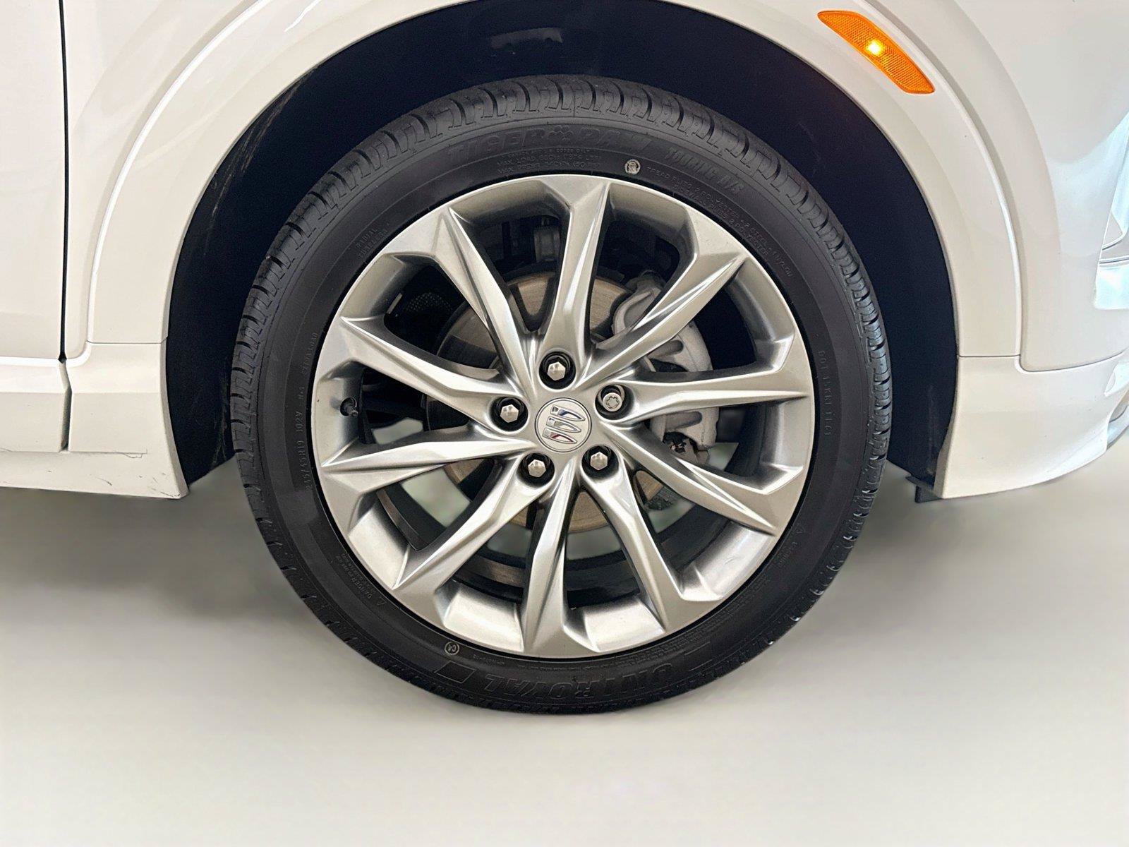 Used 2024 Buick Encore GX Avenir w/ Avenir Technology Package FWD image 39