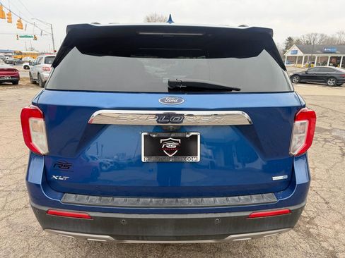 Used 2020 Ford Explorer XLT w/ Equipment Group 202A image 6
