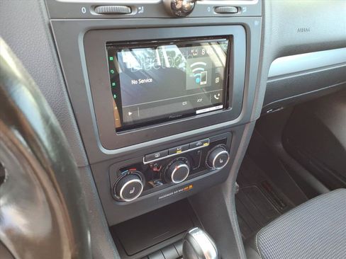 Used 2014 Volkswagen Golf TDI FWD image 31