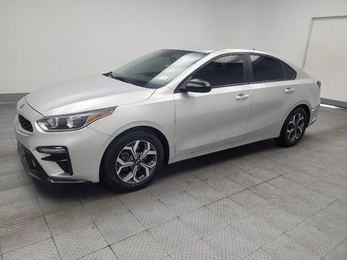 Used 2019 Kia Forte LXS FWD image 2