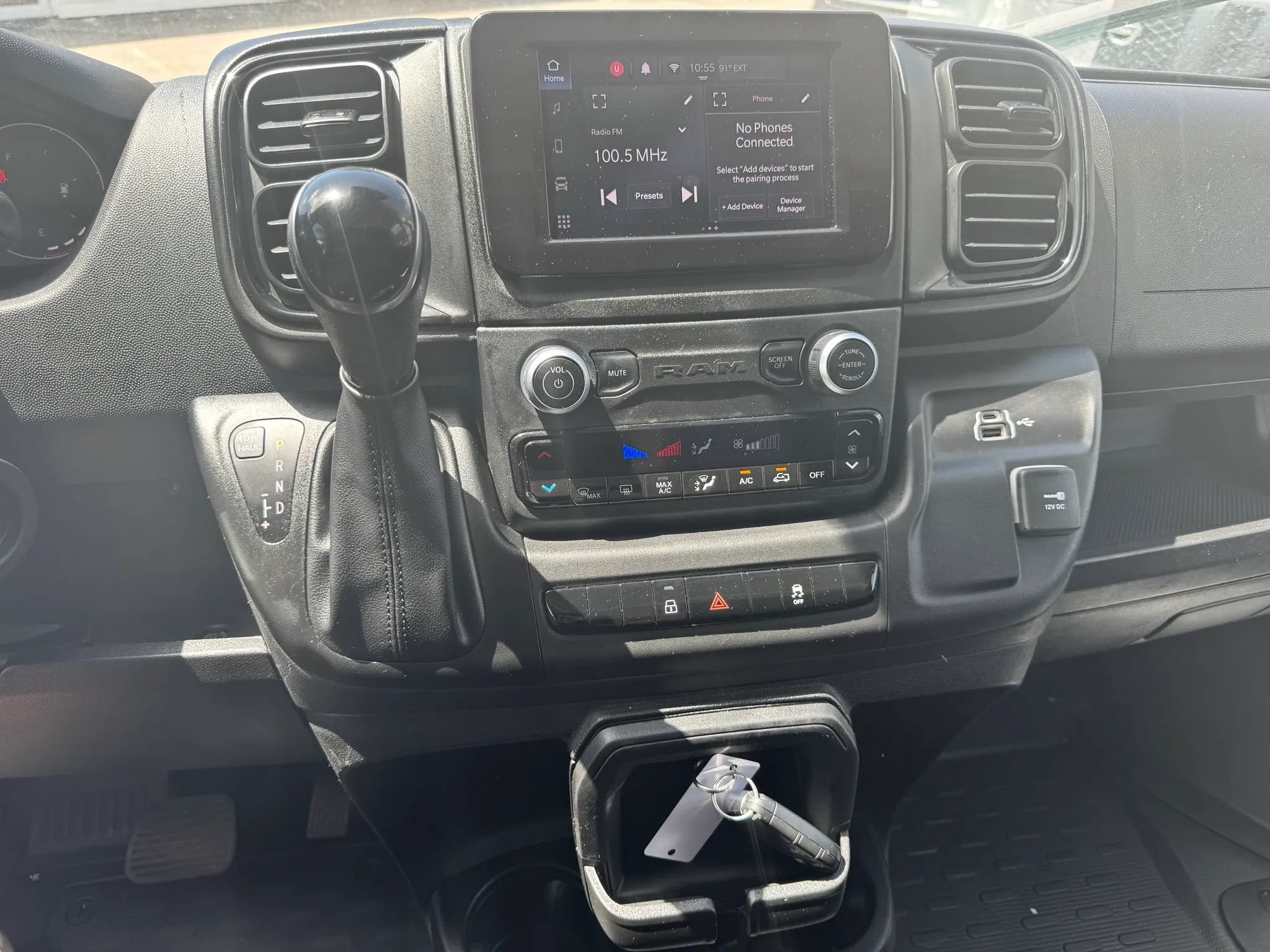 Used 2025 RAM ProMaster 2500 w/ U-Haul Equipment Group FWD image 20