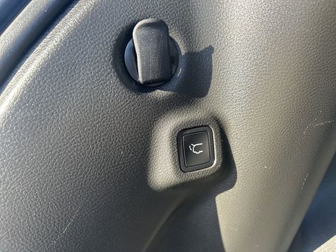 Used 2024 Jeep Compass Limited w/ Driver Assist Group I image 29